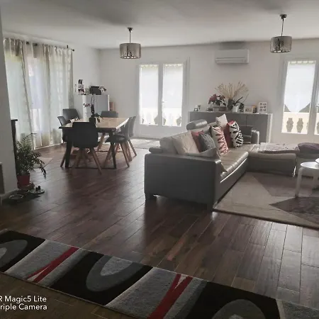 Belle Maison Familiale Moderne Et Accueillante Σπίτι διακοπών