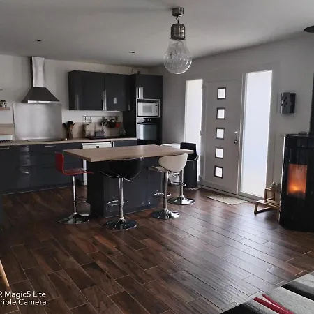 Belle Maison Familiale Moderne Et Accueillante *